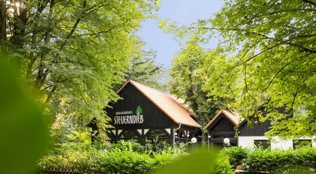 Restaurant & Logis Steuerndieb Гостевой дом Ганновер